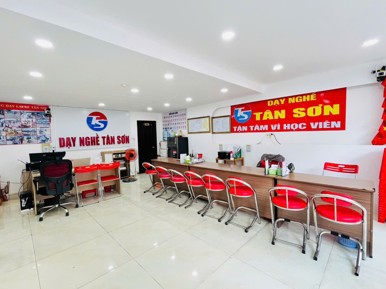 Hệ Thống Cơ Sở Dạy Lái Xe Tân Sơn